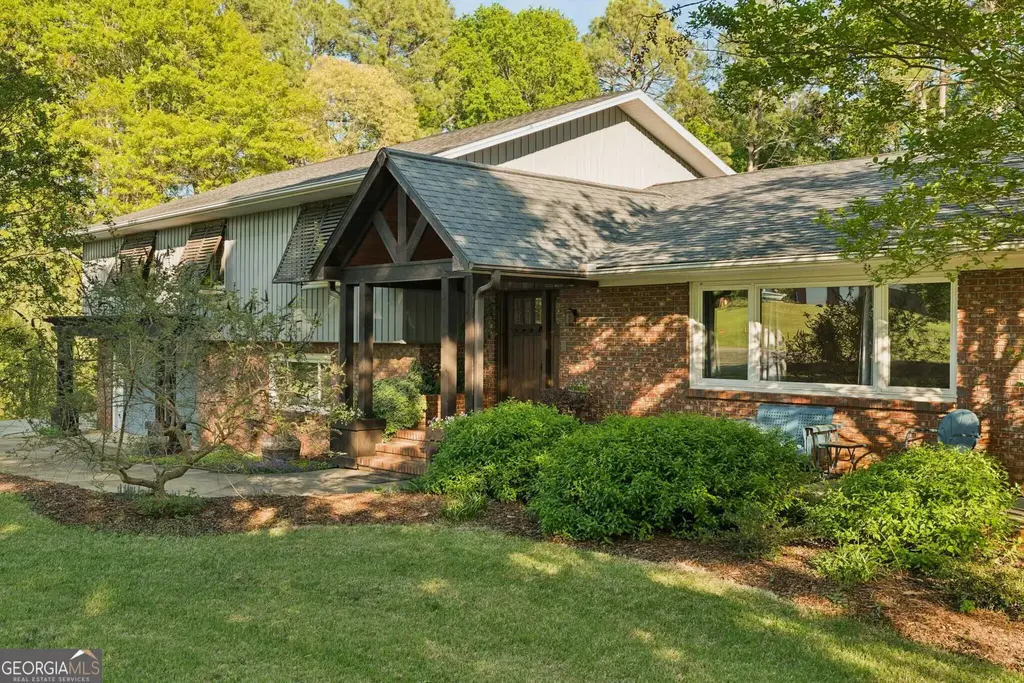 110 Mystic Cove Lane, Townville