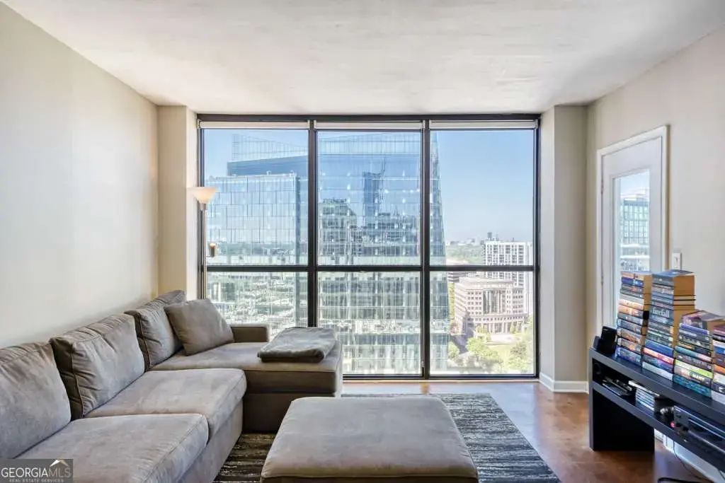 1280 W Peachtree Street Nw 3312, Atlanta