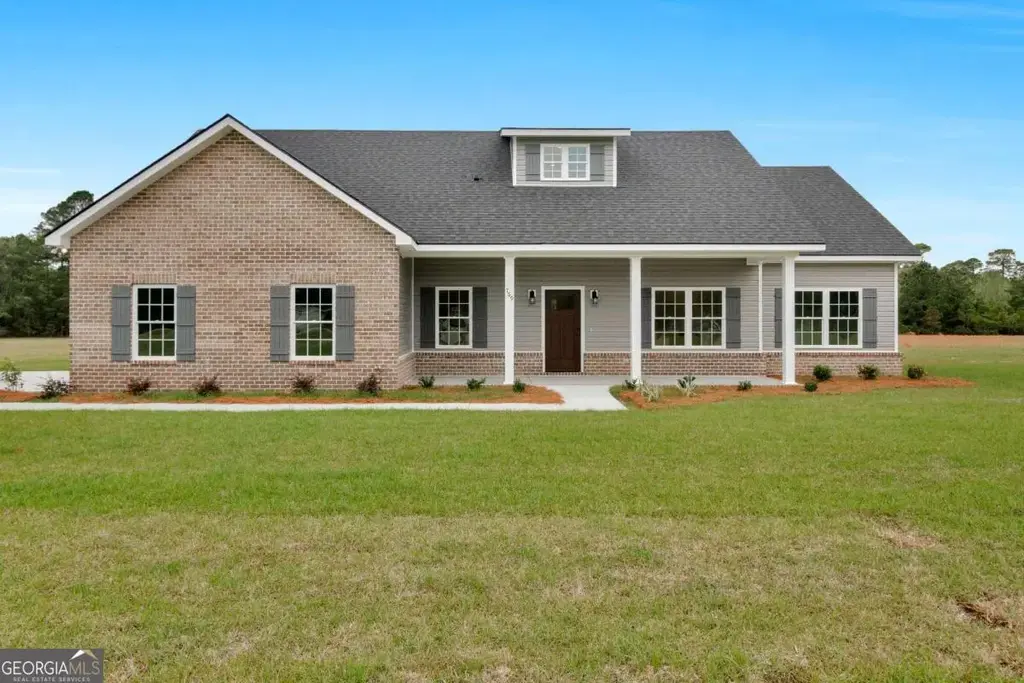 769 Ne S T Morris Road, Ludowici