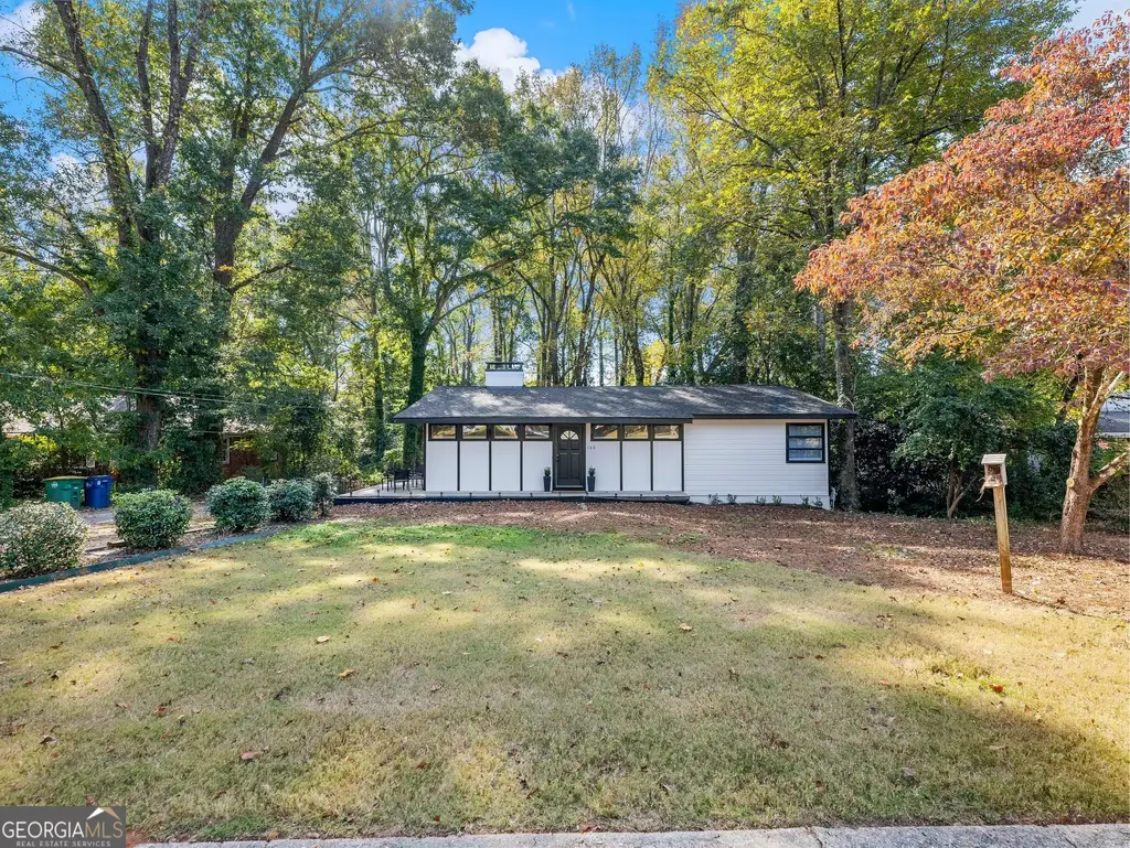 160 Riverdale Drive, Athens