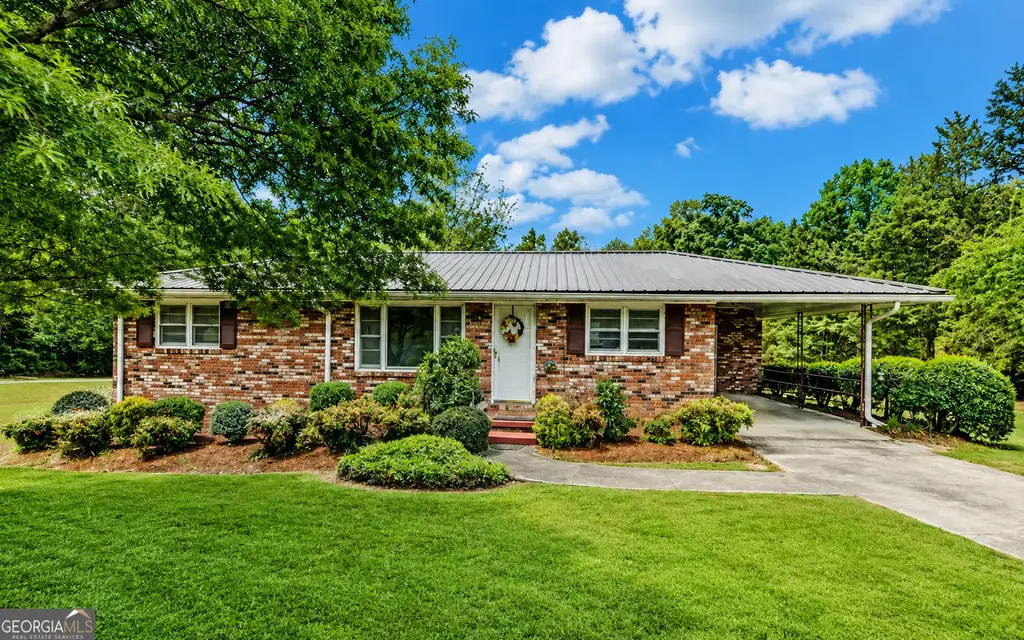 586 Collins Road, Toccoa
