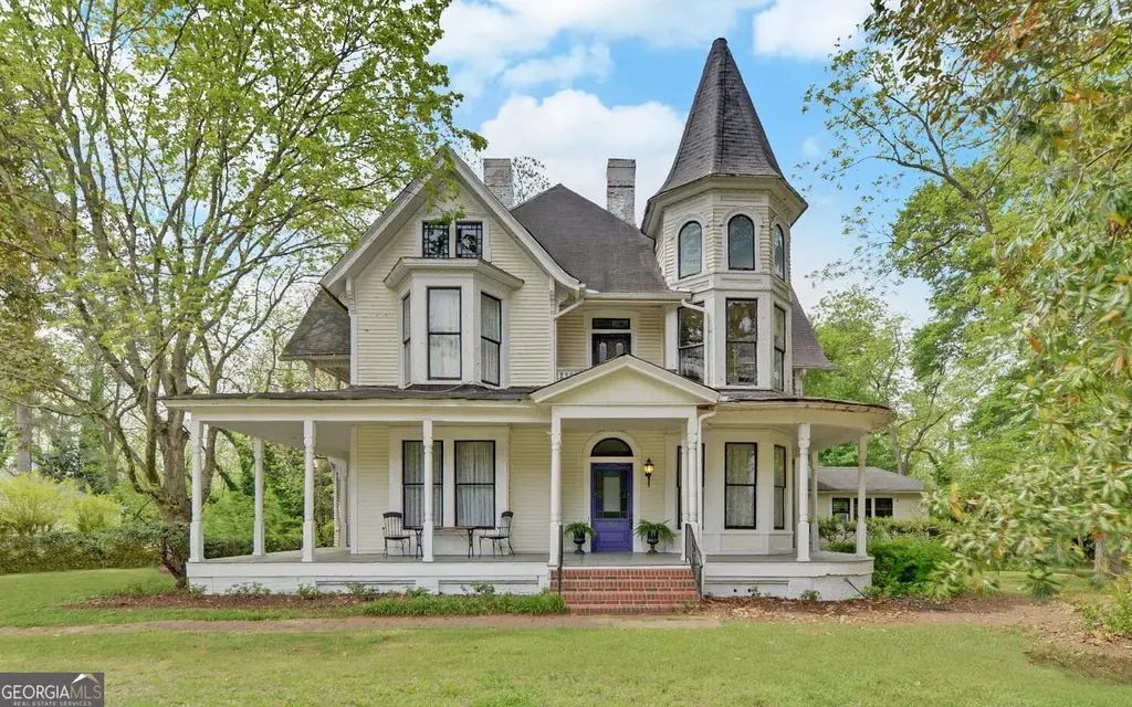 252 Benson Street, Hartwell