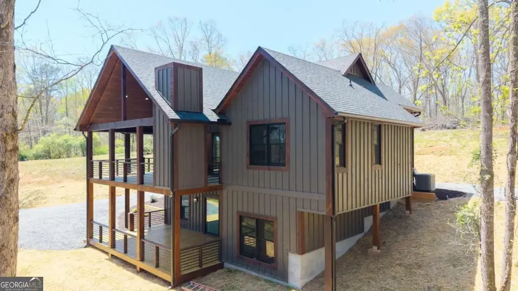 1038 Bluebird Road, Mineral Bluff