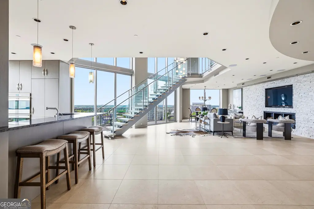 2795 Peachtree Road Ne 2601, Atlanta