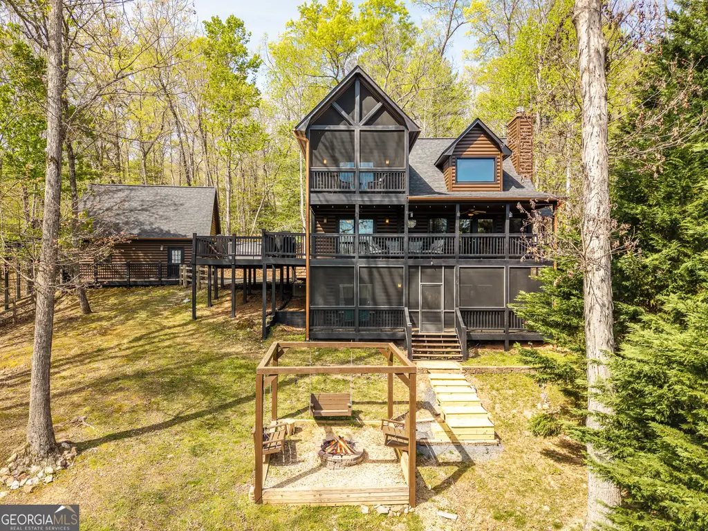 165 Christian Crossing, Morganton