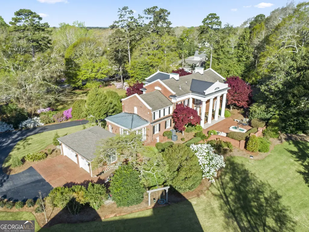 22 Sanford Drive, Newnan
