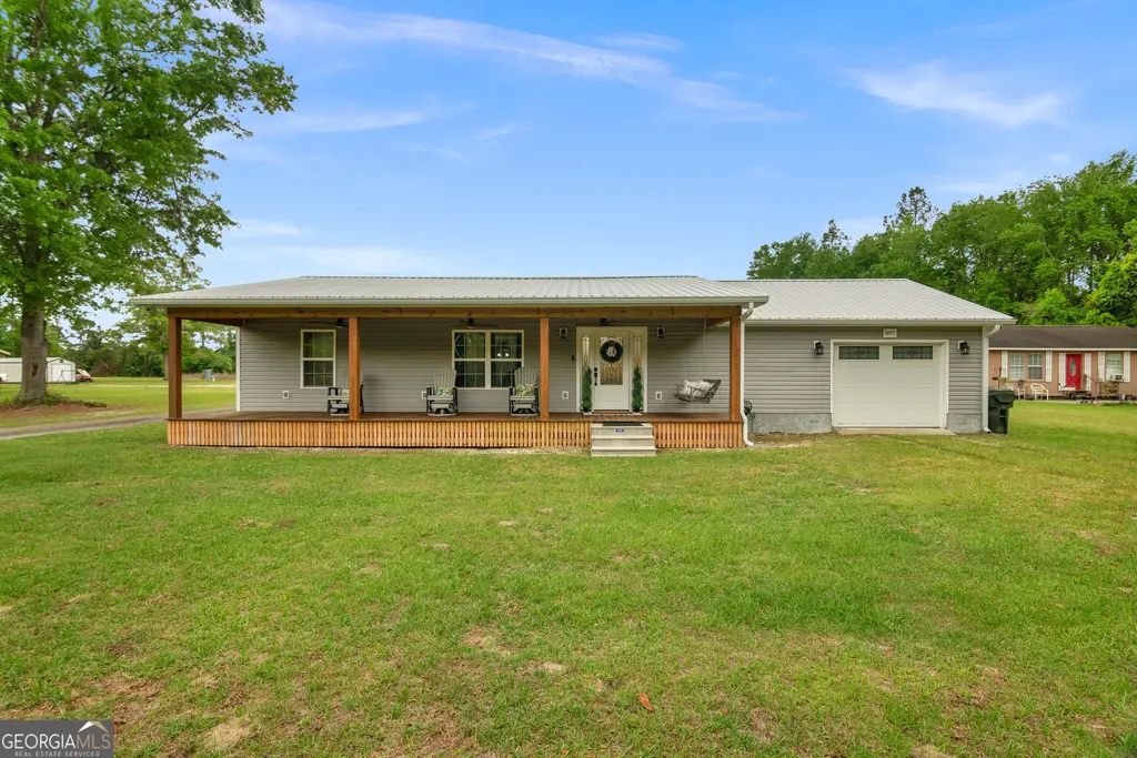 897 Empire Road, Jesup