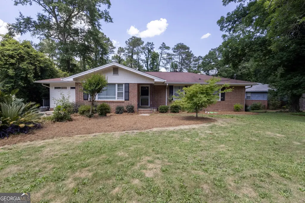 408 Skyway Drive, Warner Robins