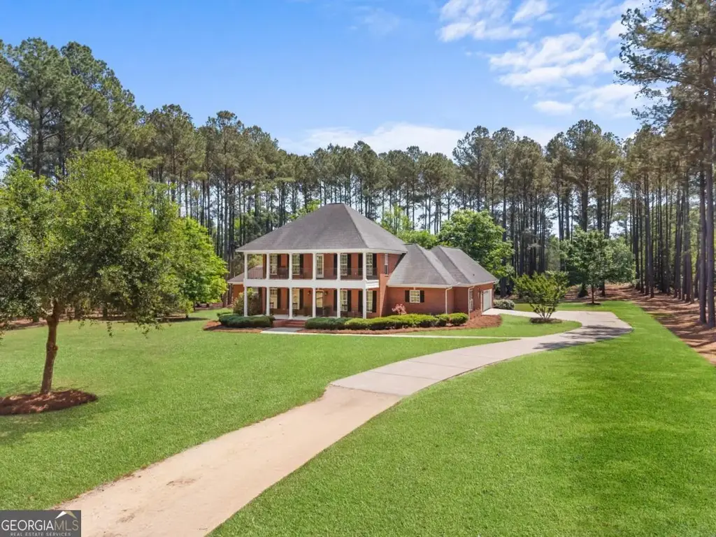 392 Indigo Hills Road, Pembroke