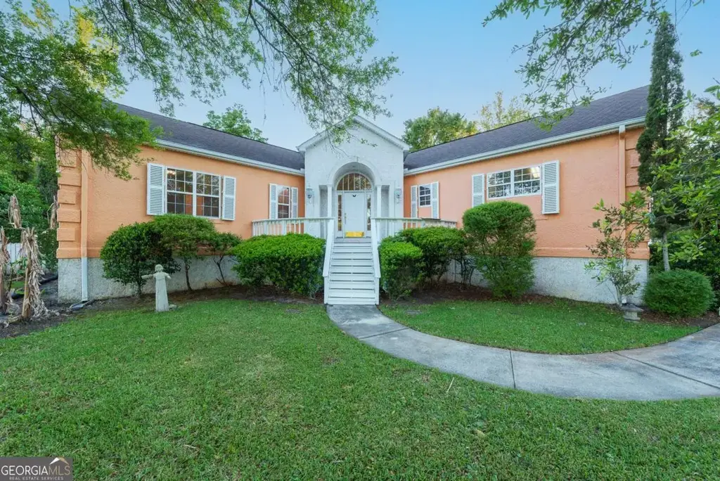 101 Pheasant Drive, Brunswick