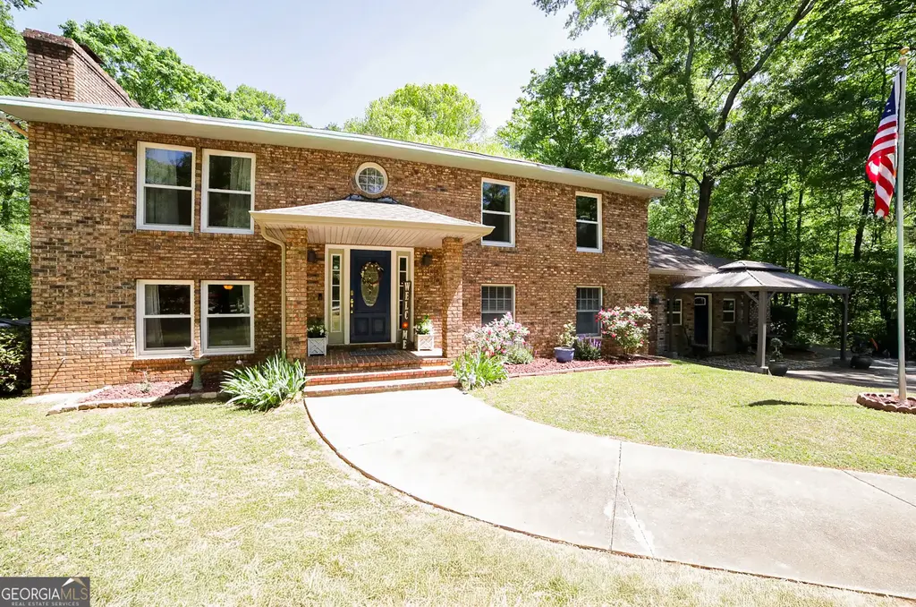 298 Hudson River Drive, Commerce