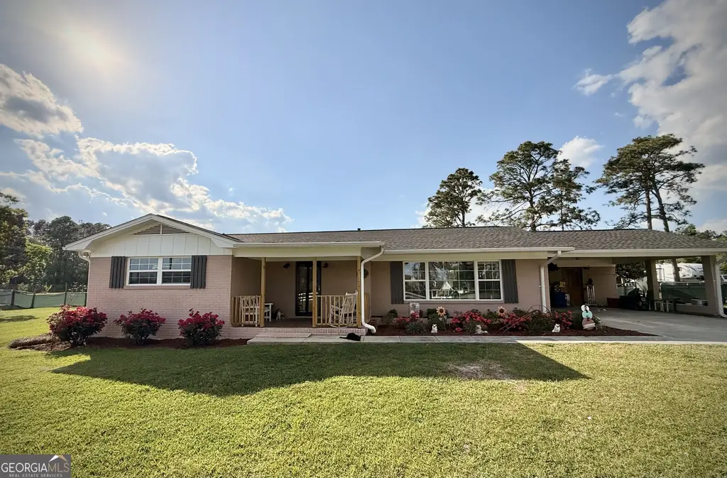 396 Douglas Highway, Hazlehurst