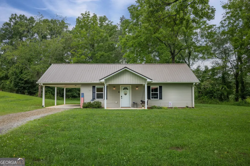121 Old Highway 5, Blue Ridge