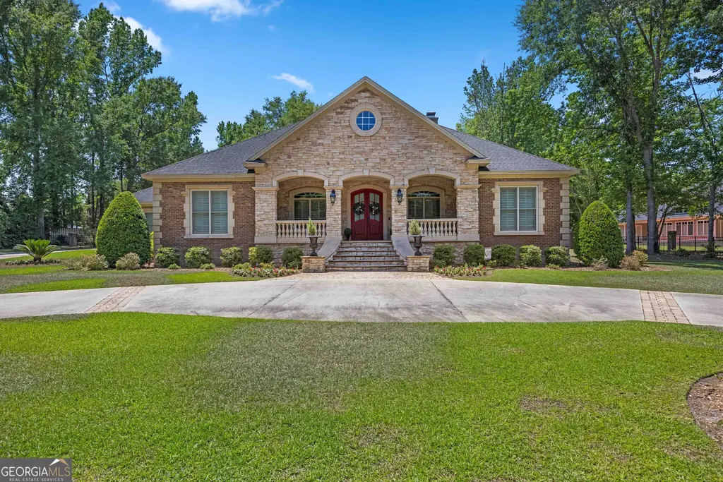 4223 Spring Branch Circle, Valdosta