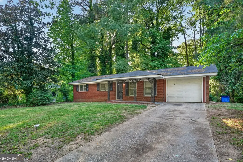 2333 Omaha Road Sw, Atlanta