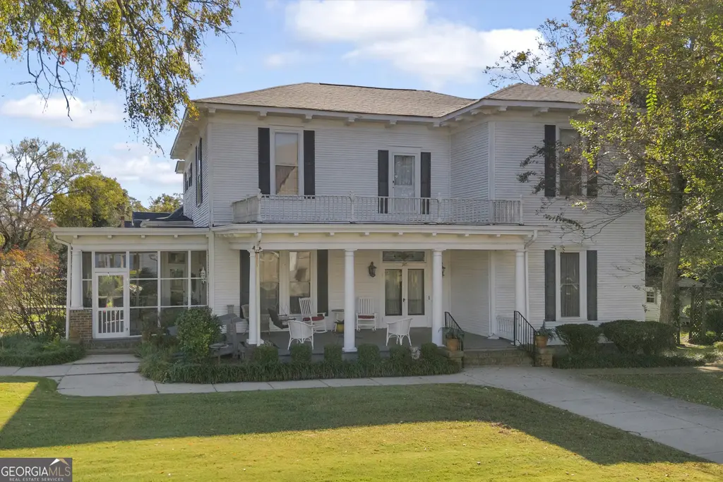 105 S Thomas Street, Elberton