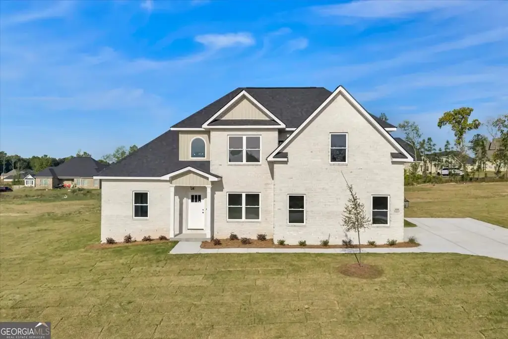 438 Burlington Drive, Lizella
