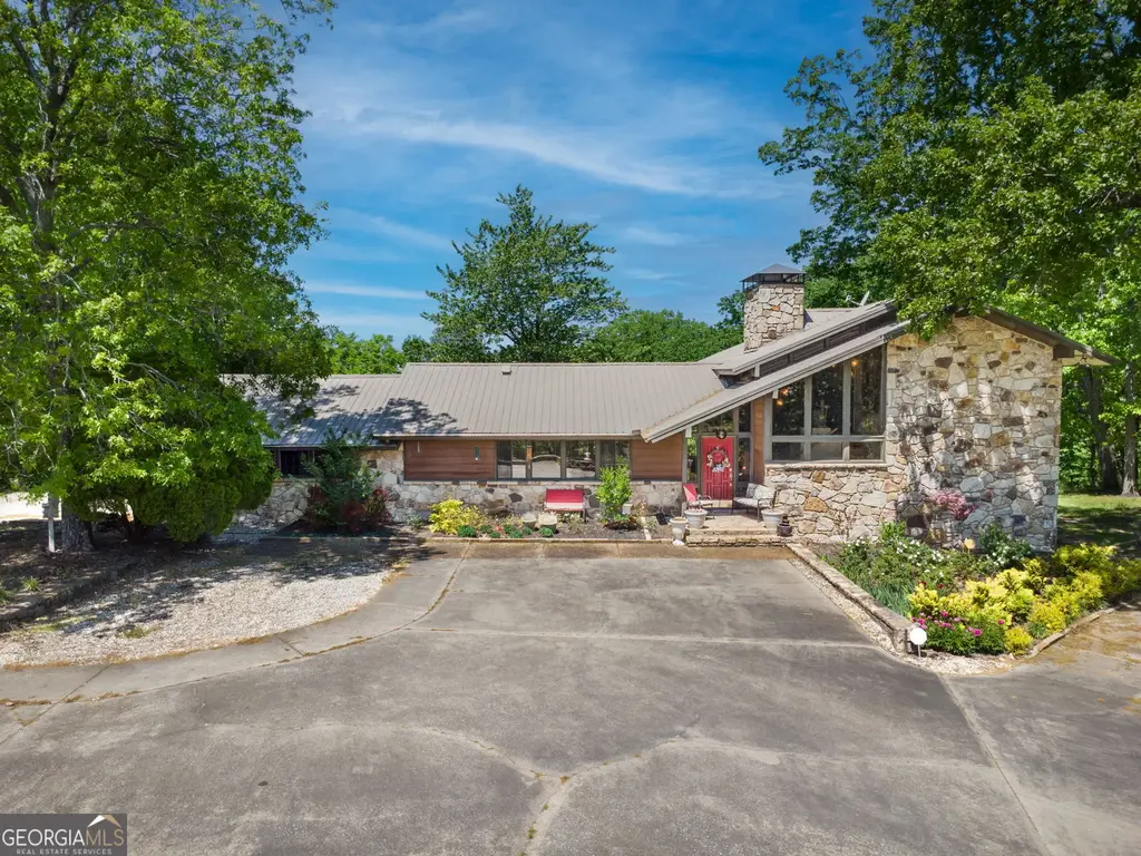1509 High Point Road, Bowdon