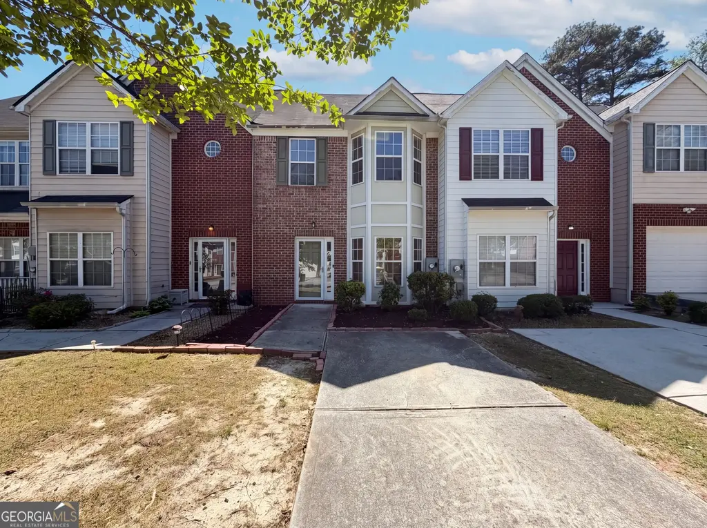 7045 Brookview Creek, Riverdale