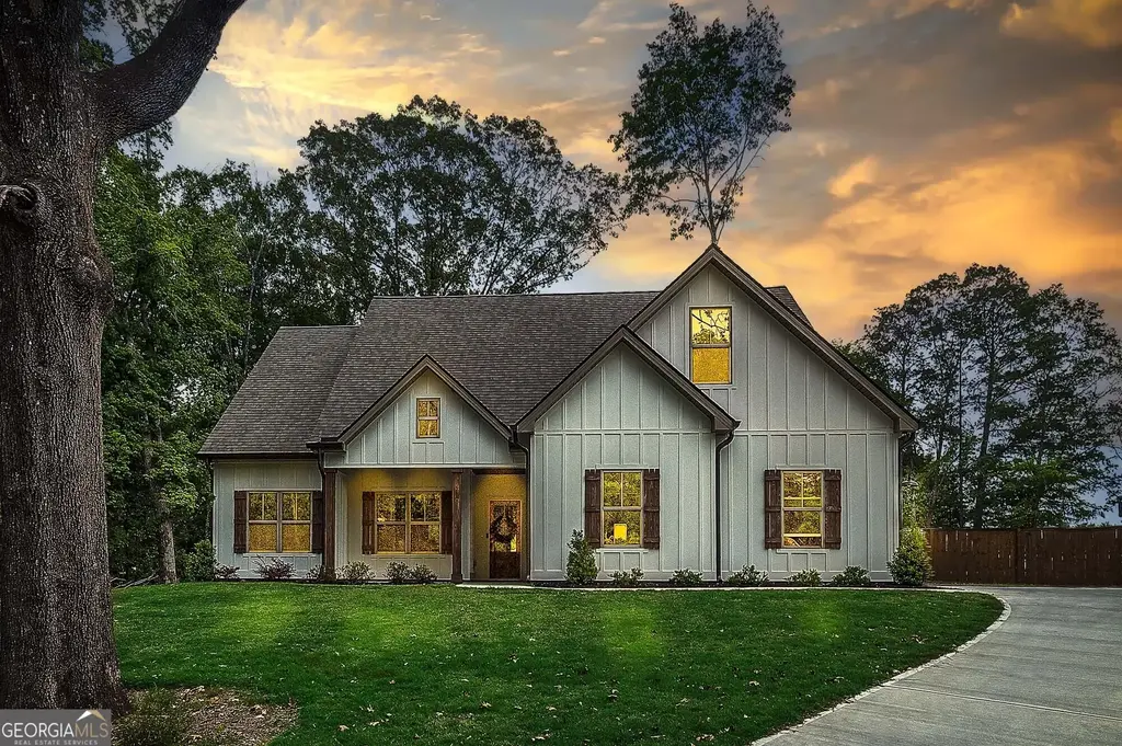 560 Madison Road, Monticello