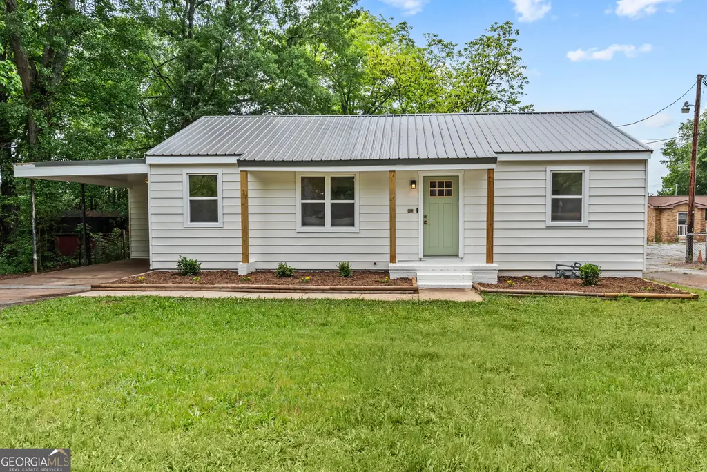 492 Clover Street, Athens