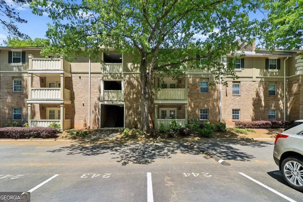 6900 Roswell Road Q29, Atlanta