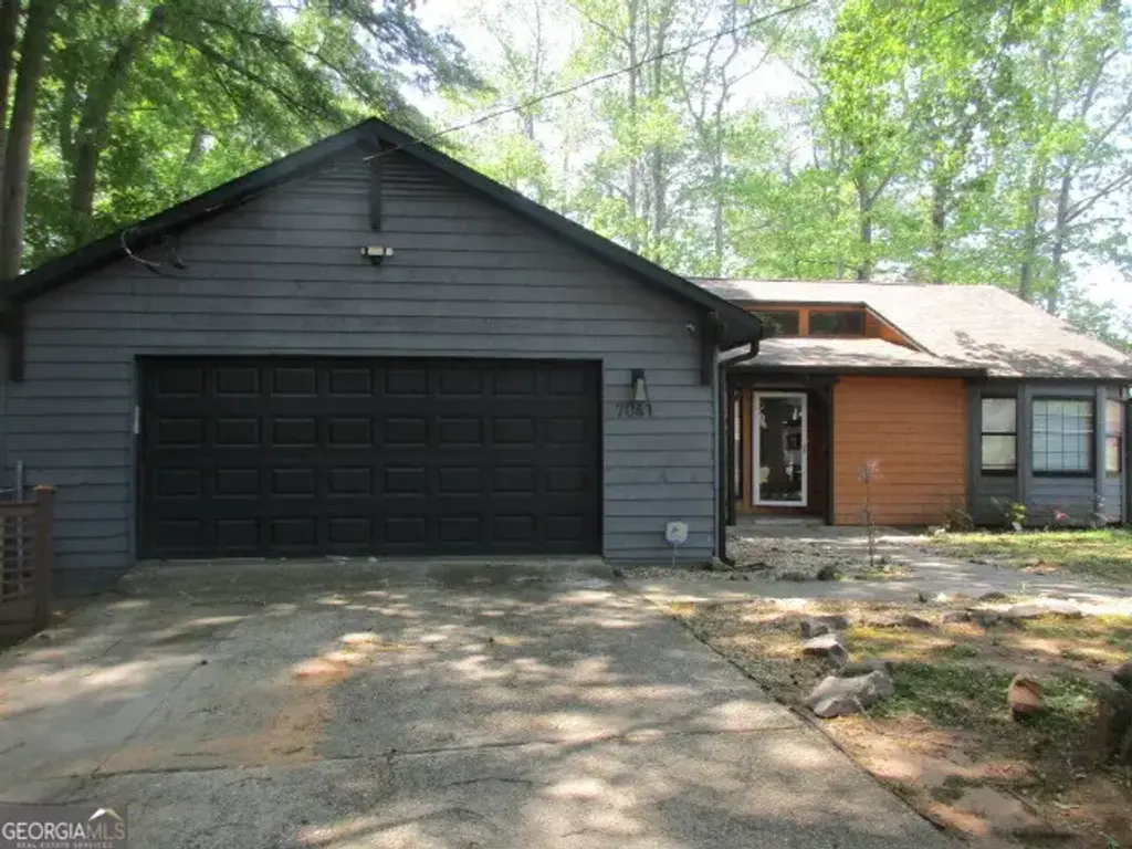7041 Babbling Brook Drive, Jonesboro
