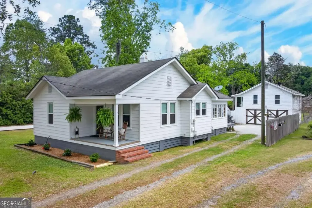 90 Varnedoe Avenue, Garden City