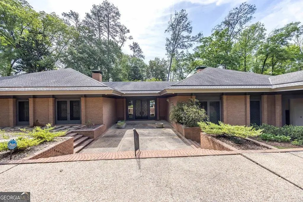 2718 Averett Drive, Columbus