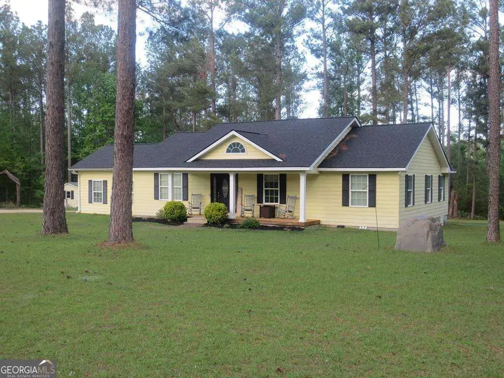 445 Southside Drive, Lyons