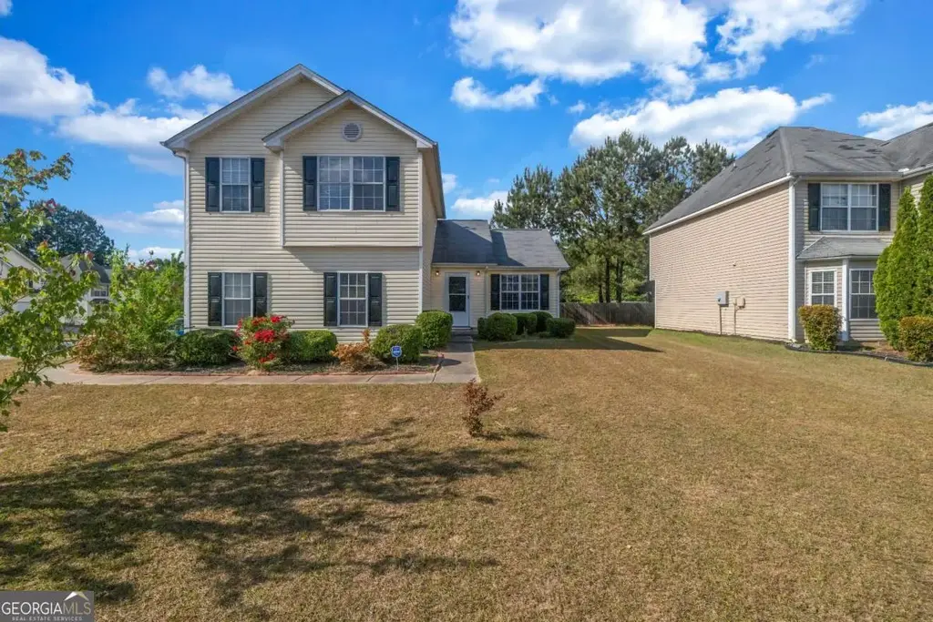 1289 Labrador Lane, Riverdale