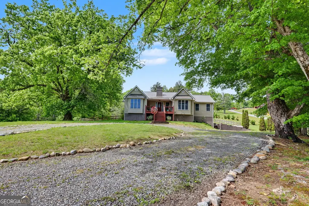12 Chastain Road, Murphy