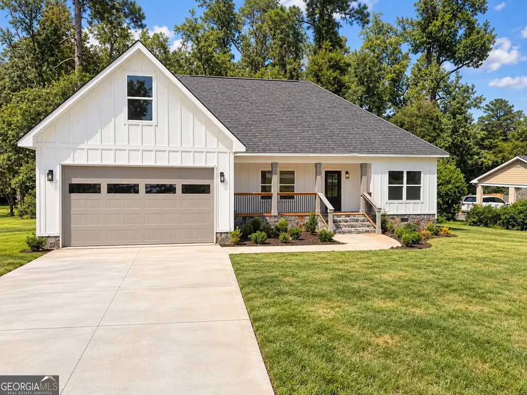 2927 Thornwood Drive, Macon