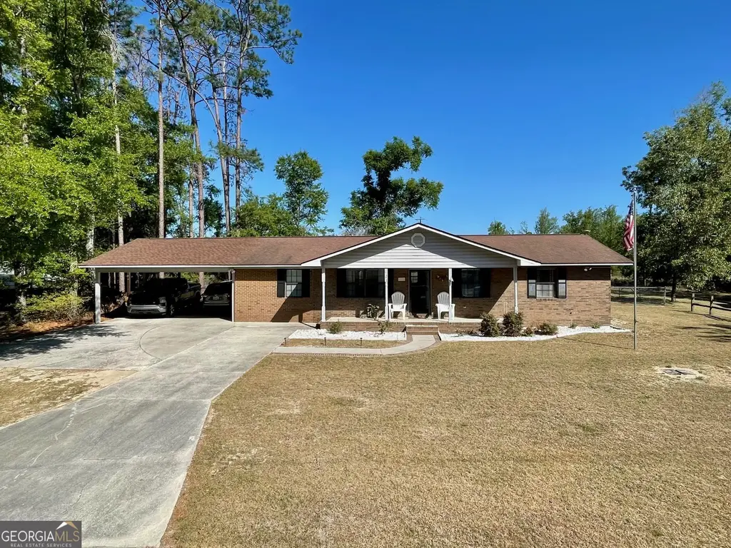 121 Camellia Drive, Reidsville