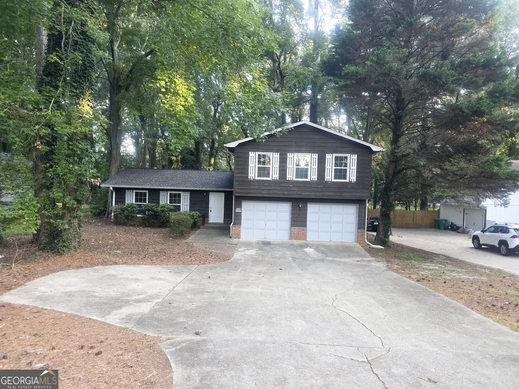 5382 Rockbridge Road, Stone Mountain