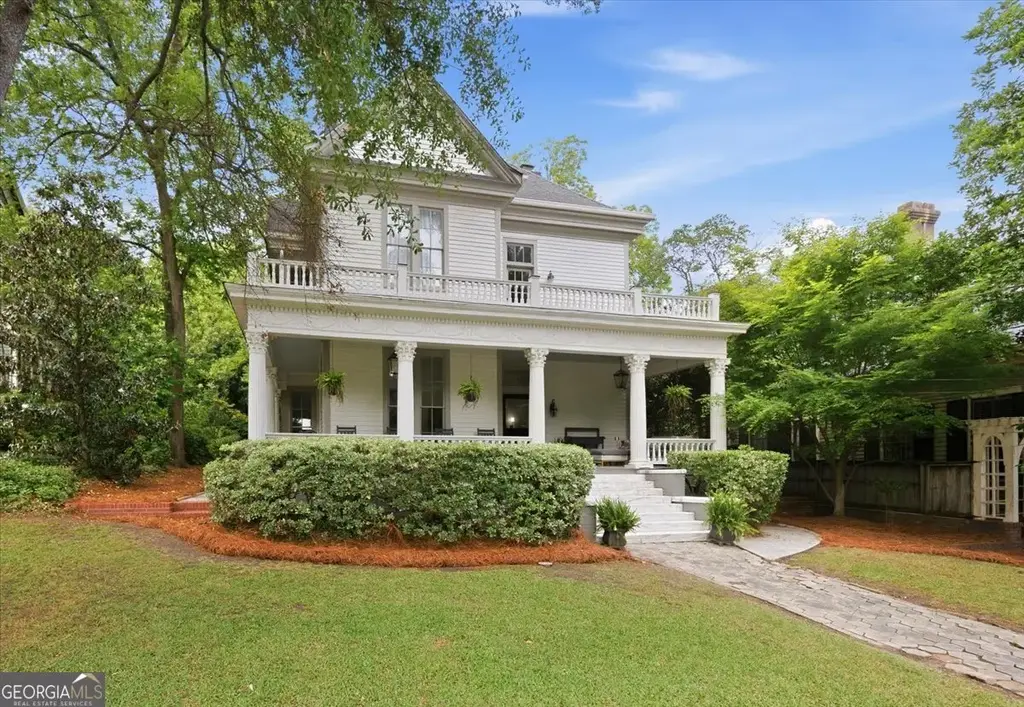 1147 Adams Street, Macon