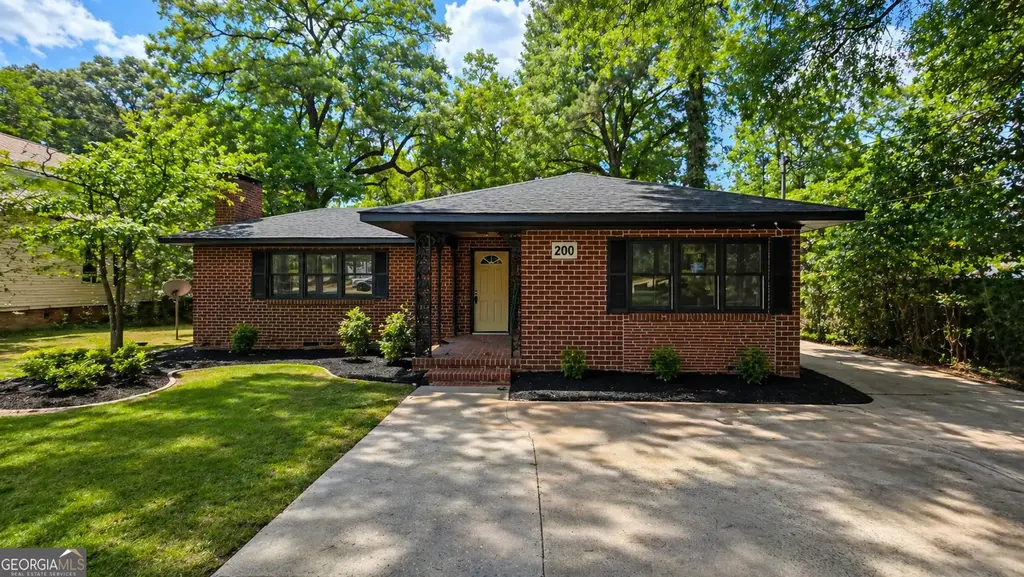 200 Everett Square, Fort Valley