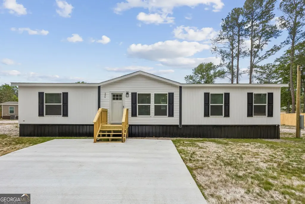 206 Elm Street, Folkston