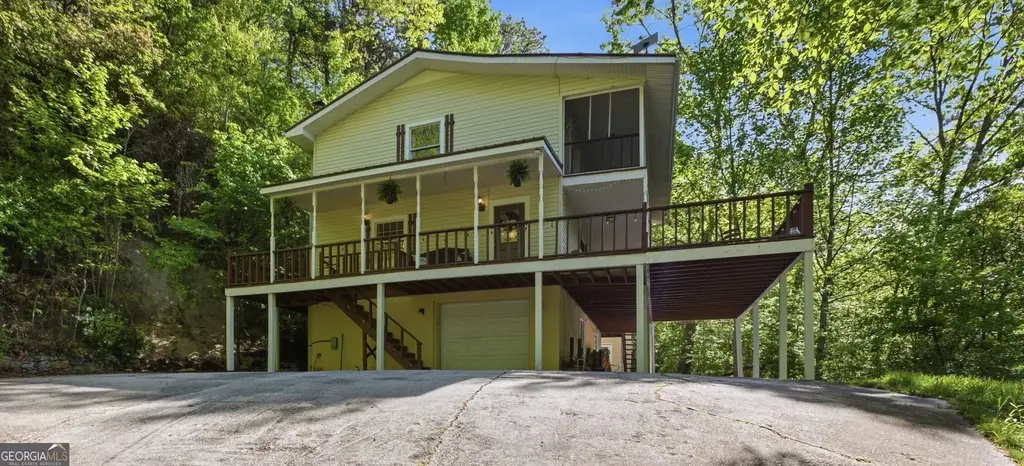 325 Kitchins Lane, Clayton