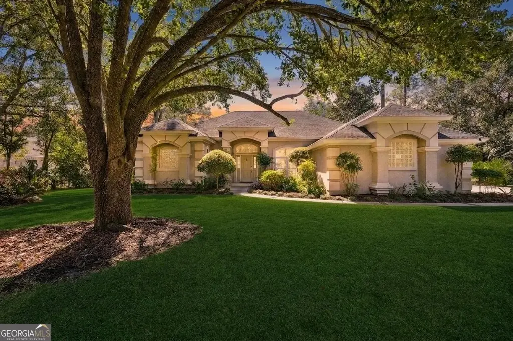 502 Cardinal Circle E, St. Marys