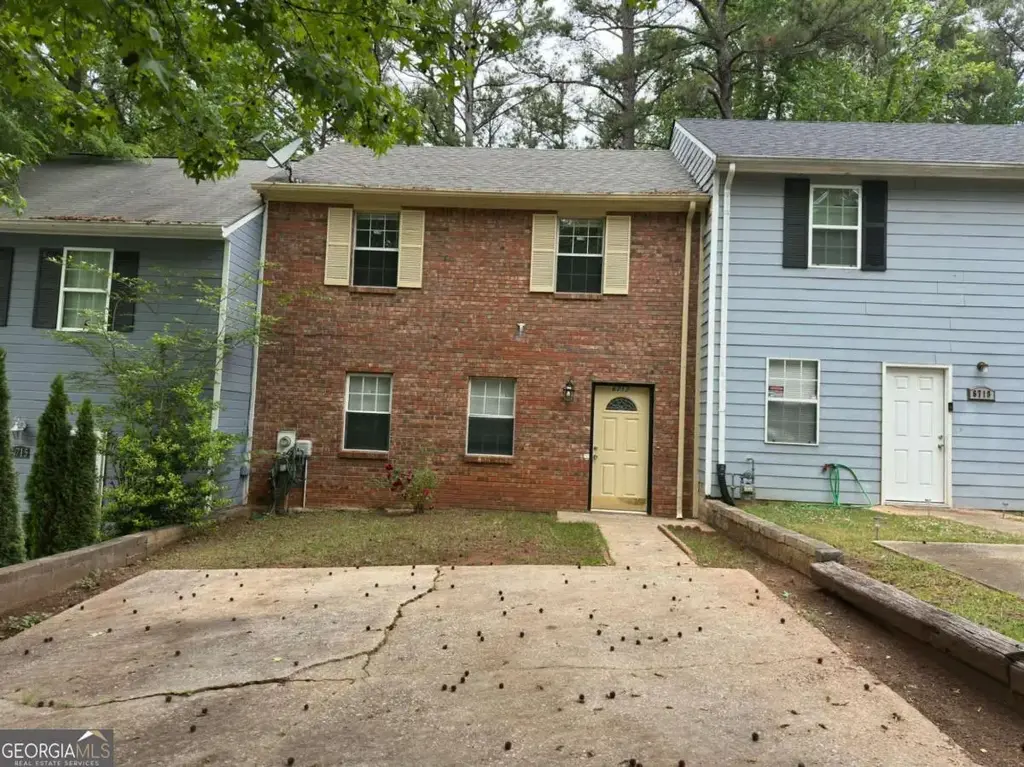 6717 Lakewood Drive, Douglasville