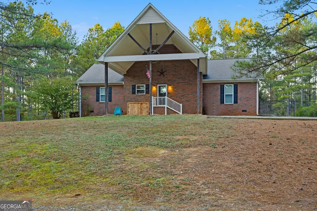 1907 Mountain Creek Church Road, Starr