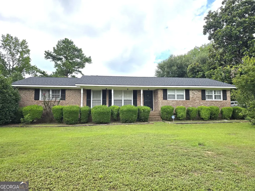 1052 Fairlane Drive, Louisville