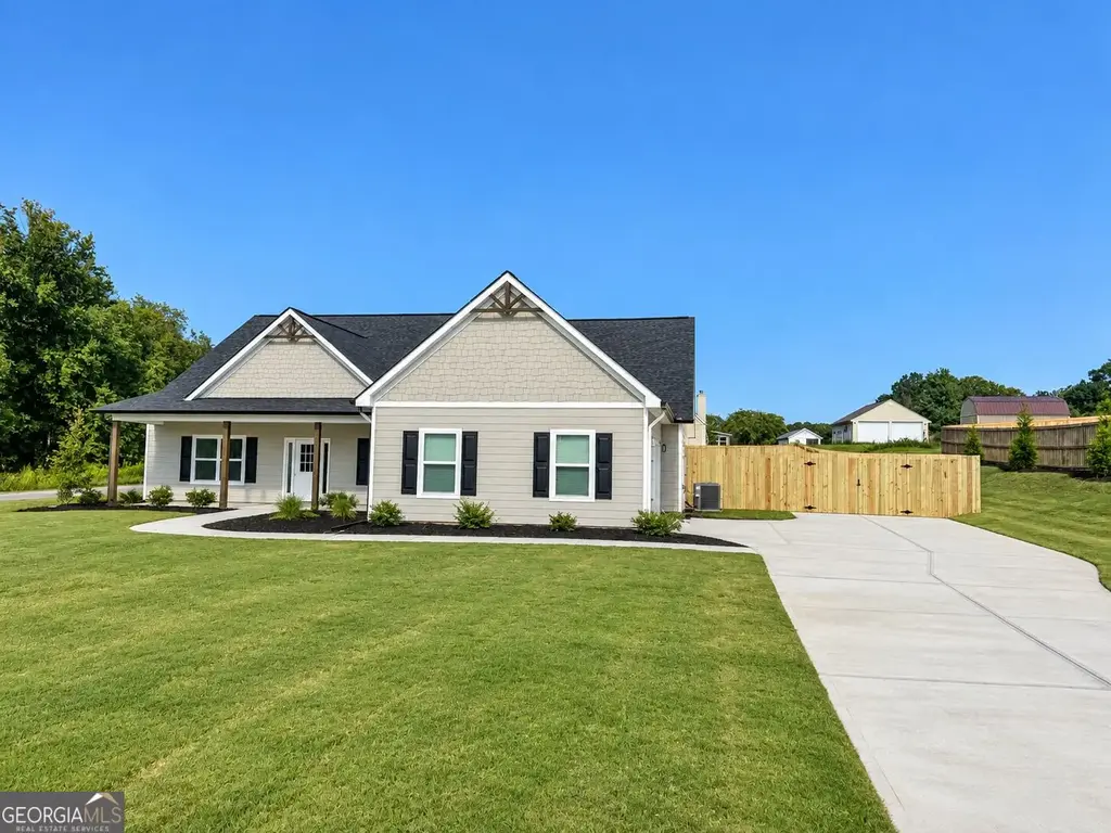 1000 Shoreline Drive, Madison