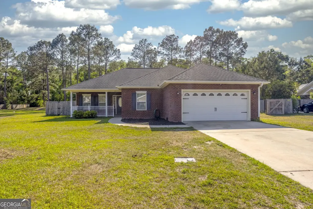 370 Carson Street Ne, Ludowici