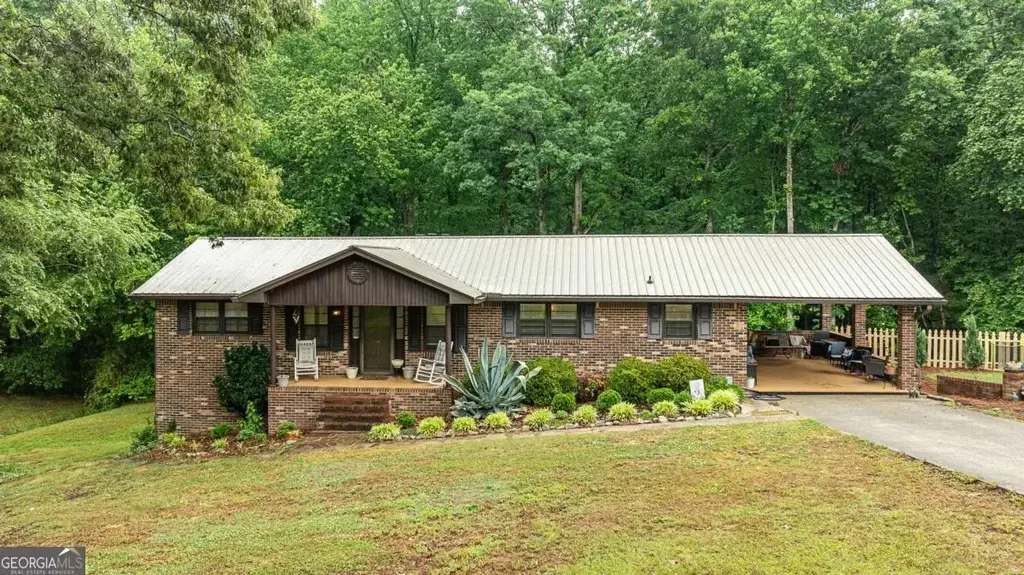 46 Sunset Circle, Hartwell
