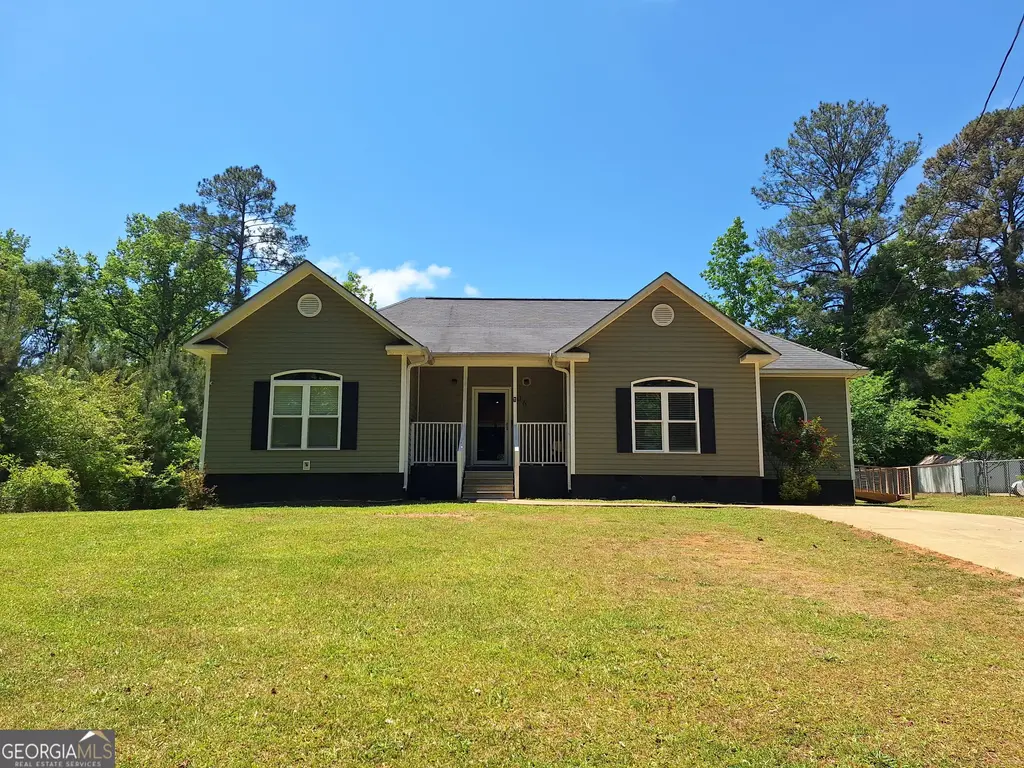 806 Springfield Circle, LaFayette