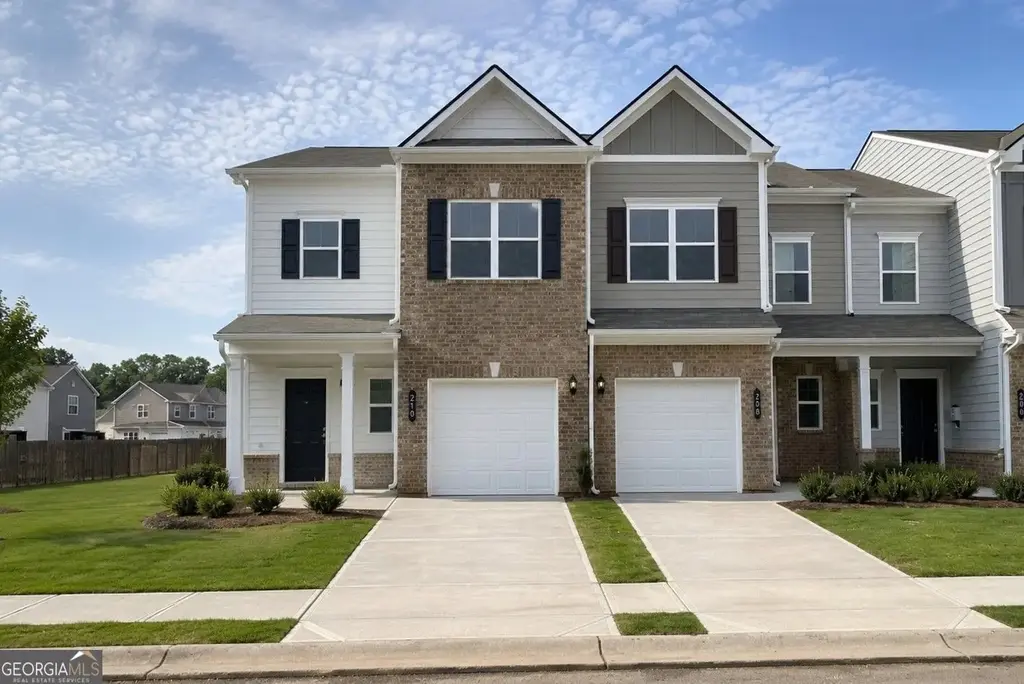 210 Clara Crossing 13, Cartersville