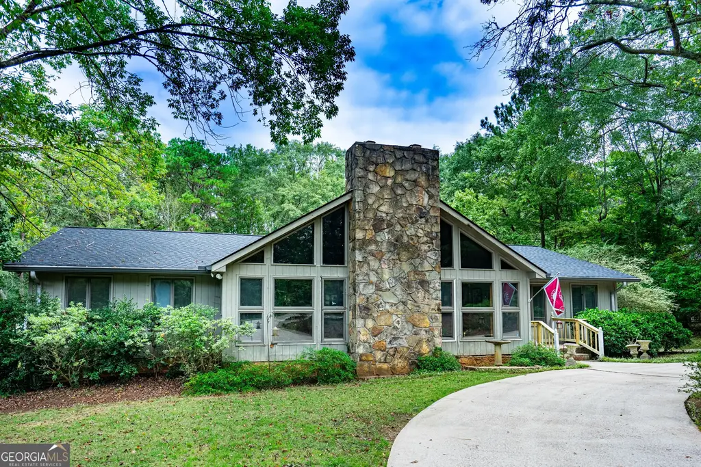 4004 White Oak Lane, Lagrange