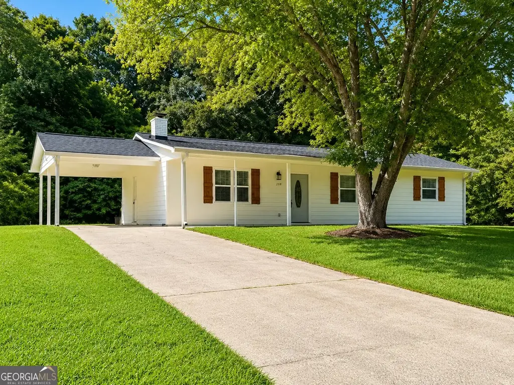 210 Pine Valley Drive, Powder Springs